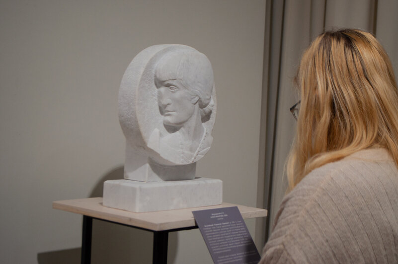 «Портрет времени»: в Калининграде открылась выставка от Брахерта до наших дней | Фото автора