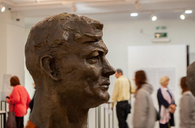 «Портрет времени»: в Калининграде открылась выставка от Брахерта до наших дней | Фото автора