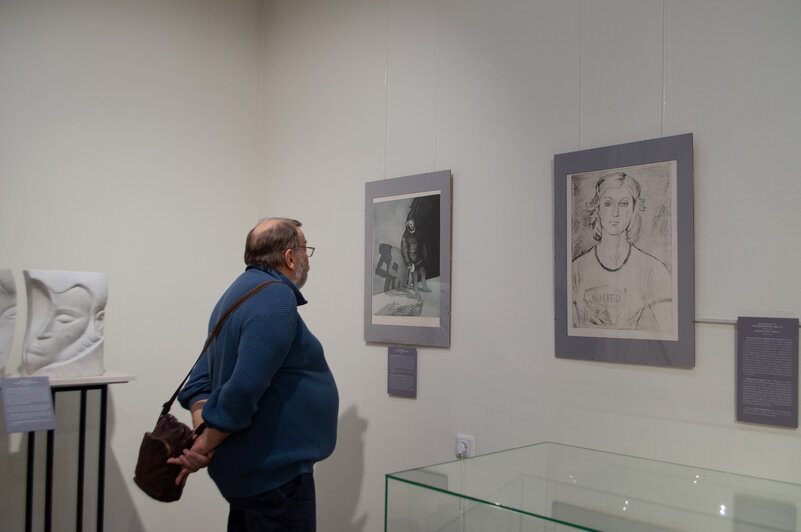 «Портрет времени»: в Калининграде открылась выставка от Брахерта до наших дней | Фото автора