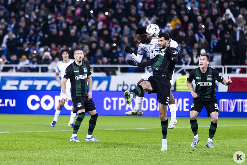 Как чемпион бегал от «Балтики» и тянул время: фоторепортаж с матча - Новости Калининграда | Фото: Александр Подгорчук / «Клопс»