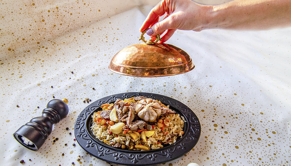Мужчины любят пожирнее: бренд-шеф мастерской плова рассказала, какой из шести рецептов плова станет беспроигрышным блюдом для женского и мужского застолья  - Новости Калининграда