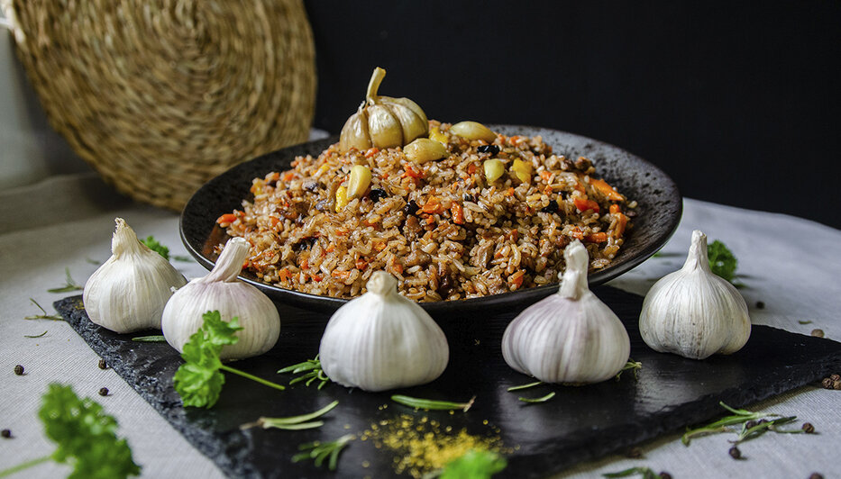 Мужчины любят пожирнее: бренд-шеф мастерской плова рассказала, какой из шести рецептов плова станет беспроигрышным блюдом для женского и мужского застолья  - Новости Калининграда