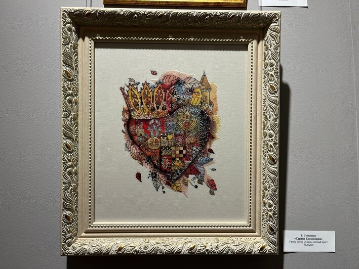 В Гусеве представили картины, созданные с помощью игл и разноцветных нитей (фото) - Новости Калининграда | Фото: Гусевский музей