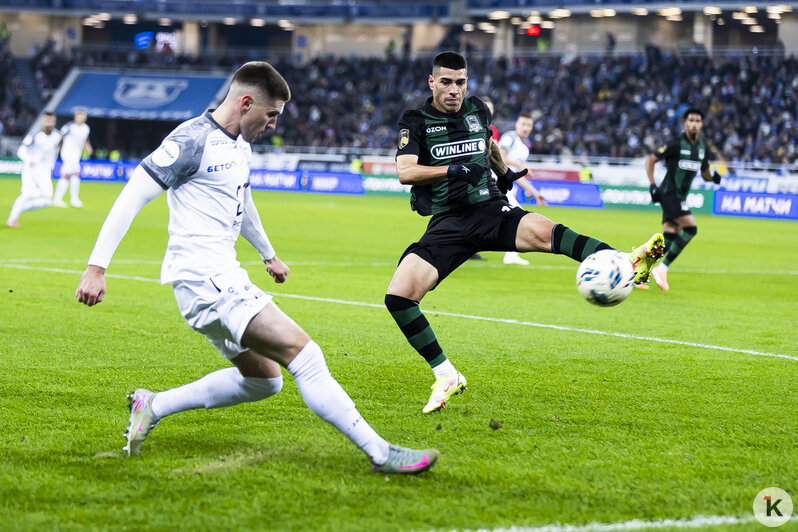 Как чемпион бегал от «Балтики» и тянул время: фоторепортаж с матча - Новости Калининграда | Фото: Александр Подгорчук / «Клопс»