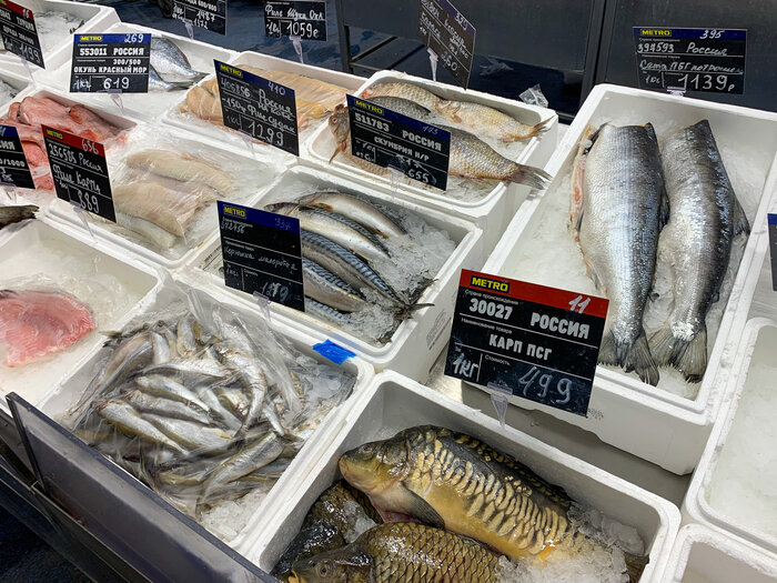 Самые низкие цены на рыбу — непосредственно у тех, кто ее добывает. | Фото: Александр Мелехов