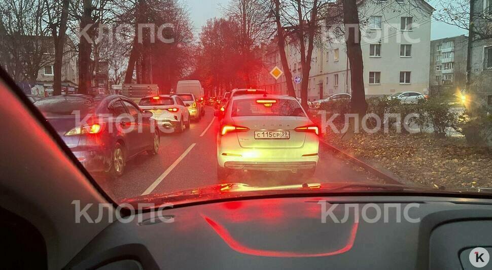 4 аварии и красный центр: карта пробок в Калининграде на утро вторника - Новости Калининграда | Фото: очевидец
