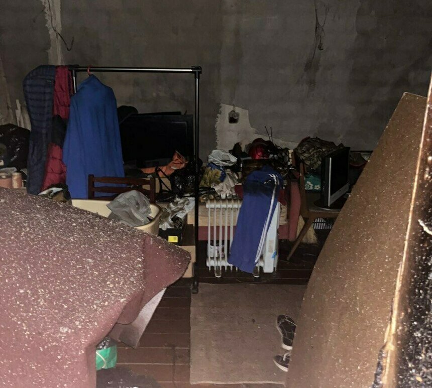 Комната, где нашли тело женщины  | Фото: СУ СК России по Калининградской области 