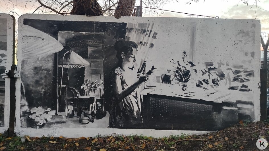 На бетонной стене кладбища на Камской появились портреты первых переселенцев (фото)   - Новости Калининграда | Фото: Евгений Малышев