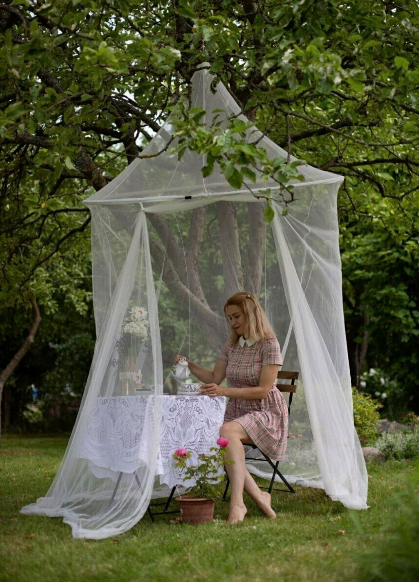 Полина Савицкая выбрала творчество вместо офиса. | Фото: архив героя публикации