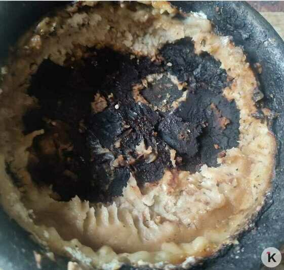 Вот такие «блины» пёк себе Миша, когда работала плита | Фото: Ирина