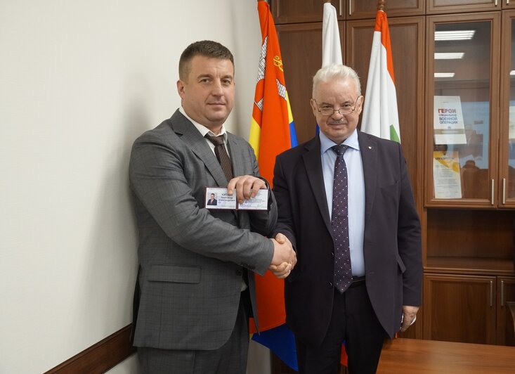 Депутаты единогласно выбрали Александра Китаева новым главой Зеленоградского округа  - Новости Калининграда | Фото: группа во «ВКонтакте» Совета депутатов Зеленоградского муниципального округа 