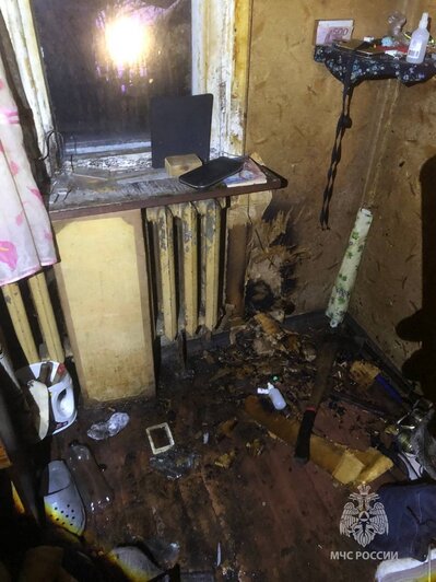 В Балтийске из-за короткого замыкания загорелся дом, из пожара спасли трёх тусовщиков  - Новости Калининграда | Фото: МЧС Калининградской области 