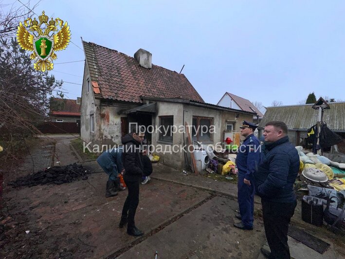 В Советске загорелся одноэтажный дом: погиб 8-летний мальчик, его матери удалось спастись (фото)  - Новости Калининграда | Фото: СУ СК и прокуратура Калининградской области 