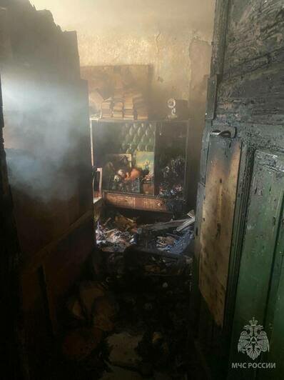 В Черняховске на втором переулке Победы горели бытовые отходы - Новости Калининграда | Фото: МЧС