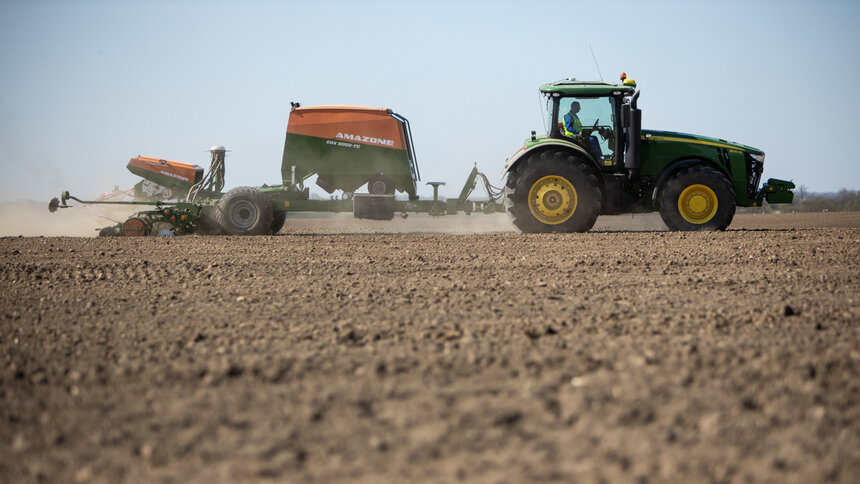 По лесам, по полям: в минсельхозе Калининградской области посчитали тракторы и комбайны - Новости Калининграда | Фото: Александр Подгорчук / Архив «Клопс»