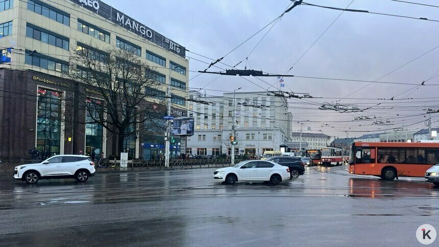 В центре Калининграда сломались светофоры: водители едут «вслепую» (видео) - Новости Калининграда | Фото: «Клопс»