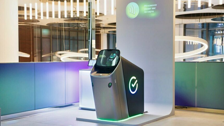 Сбер переизобрёл банкомат: два экрана, ИИ-помощник «ГигаЧат» и здоровье - Новости Калининграда