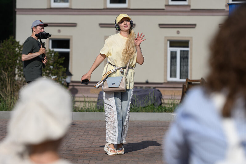 Улицы стали театральной сценой | Фото: Александр Мелехов