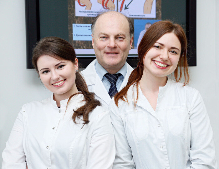 Директор Высшей школы медицины, профессор онкологии Сергей Коренев гордится выпускниками. | Фото: архив героя публикации