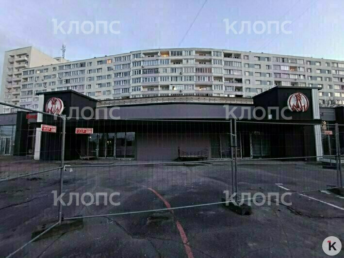 Новый собственник вернул на фасад универсама «Московский» советские логотипы (фото) - Новости Калининграда | Фото: «Клопс»