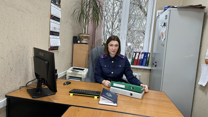 Следователь первого отдела по расследованию особо важных дел (против личности и общественной безопасности) следственного управления Следственного комитета России по Калининградской области Виктория Кабанова. | Фото: региональный Следком