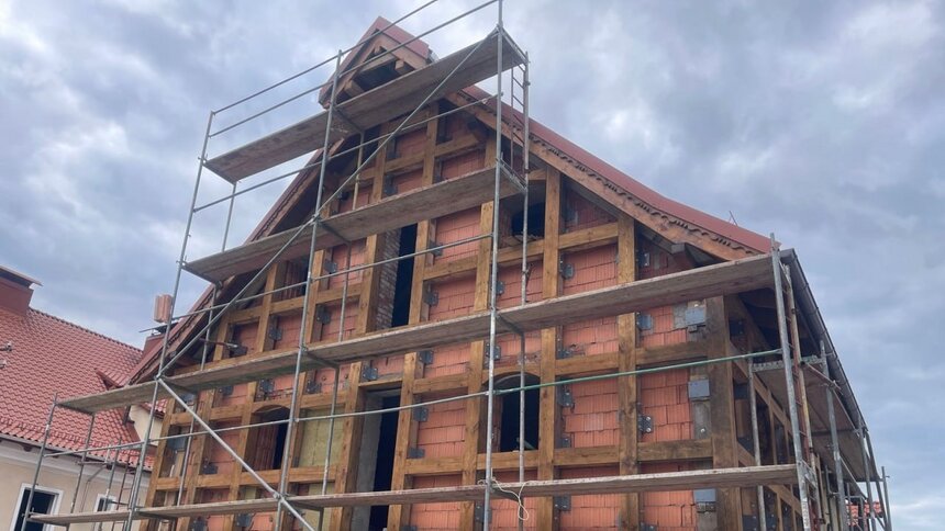 Восстановленный фахверковый склад в Железнодорожном вызвал вопросы: службе ОКН пришлось отбиваться от критики - Новости Калининграда | Фото: Служба охраны объектов культурного наследия Калининградской области