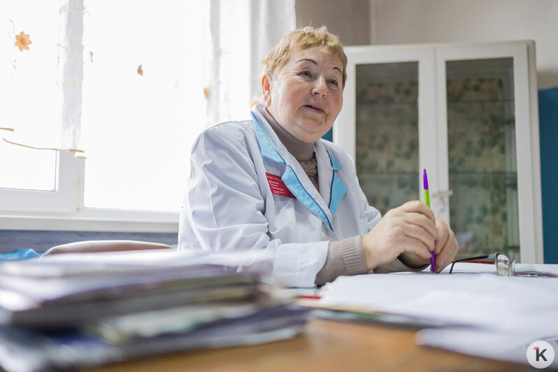 Полвека на велосипеде: дорогу к каждому дому и каждому сердцу знает фельдшер из Заречья (фото)   - Новости Калининграда | Фото: Александр Подгорчук / «Клопс»