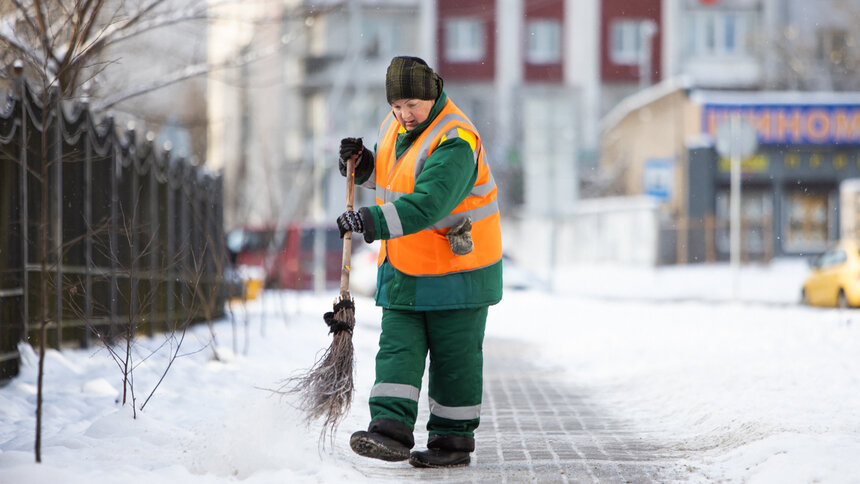 404 — и это не ошибка: Дятлова рассказала, сколько дворников у «Чистоты» - Новости Калининграда | Фото: Александр Подгорчук / Архив «Клопс»