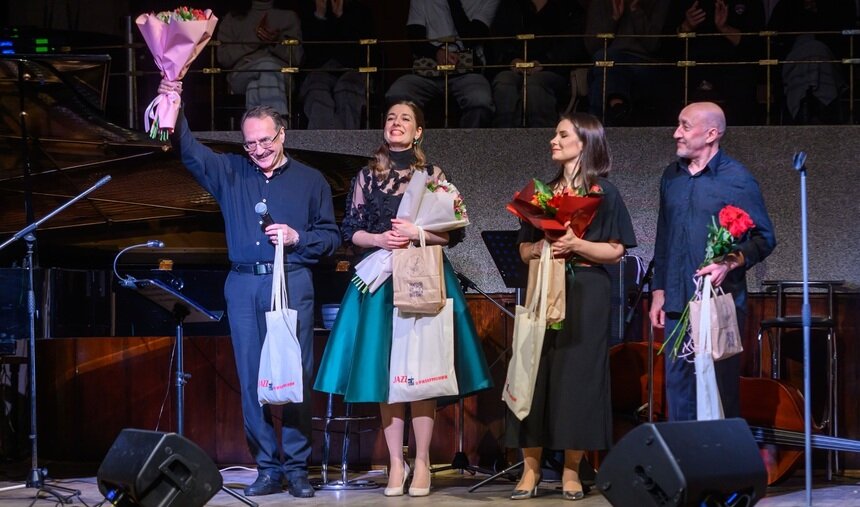 Даниил Крамер, Юлиана Рогачёва, Дарья Чернакова и Ильдар Нафигов открыли фестиваль «Джаз в филармонии — 2025»