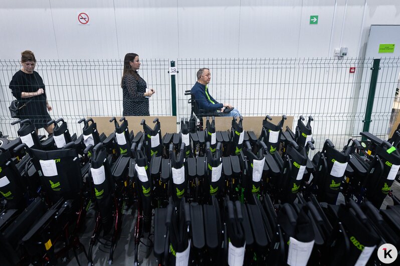 В калининградской новостройке колясочник не может выехать из подъезда: эксперты оценили доступную среду в регионе  - Новости Калининграда | Фото: Александр Подгорчук / «Клопс»