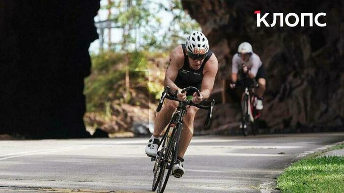 Калининградец преодолевает трассу протяжённостью 180 км. | Фото: Дмитрий Хмелюк.