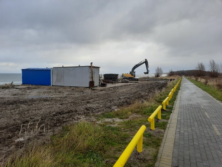 Виновницу потопов под Зеленоградском будут держать под контролем с помощью деревянных свай и биг-бэгов  - Новости Калининграда | Фото: ГБУ КО «Балтберегозащита»