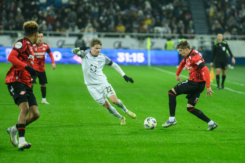 Моменты игры. | Фото: Александр Мелехов