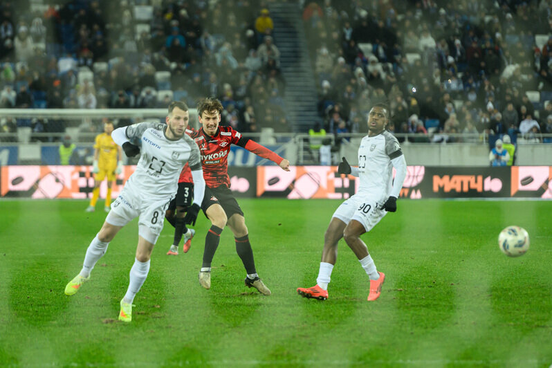 Моменты игры. | Фото: Александр Мелехов