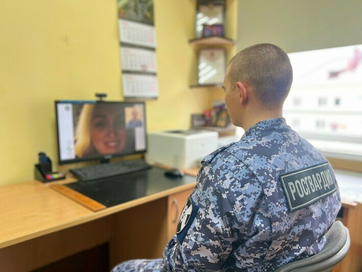 Росгвардейцы из Калининграда поздравили своих матерей с праздником - Новости Калининграда | Фото: Росгвардия