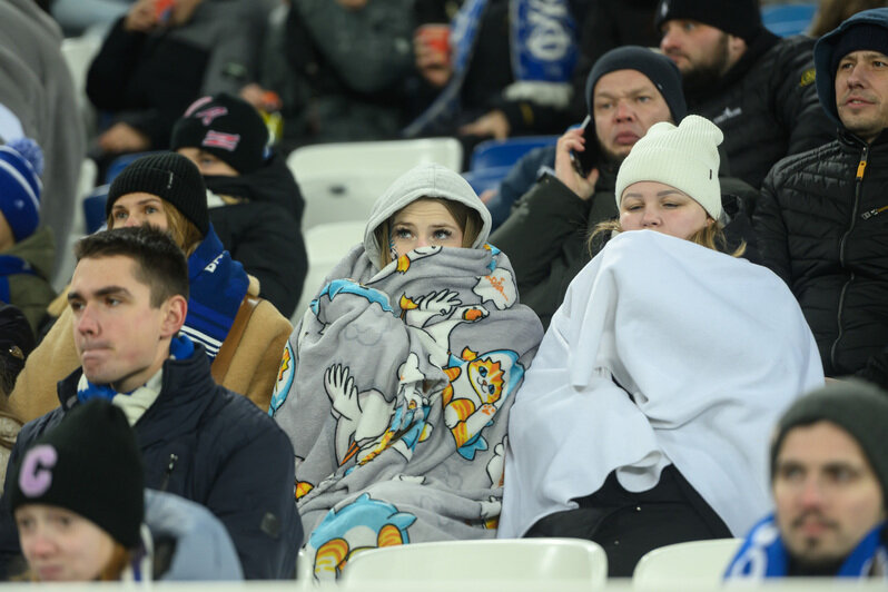 Полный стадион болельщиков. | Фото: Александр Мелехов