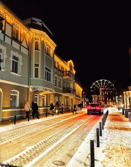 Километры гирлянд, ёлки и парад планет: 4 города в Калининградской области, где уже ждут Новый год (фото, видео)   - Новости Калининграда | Фото: &quot;Я люблю Зеленоградск&quot;ВКонтакте