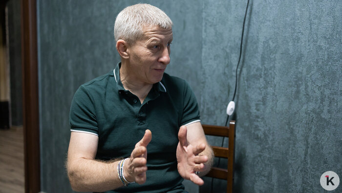 Сергей дал себе слово привести в мир детей, вернувшись из горячей точки | Фото: Александр Подгорчук / «Клопс»