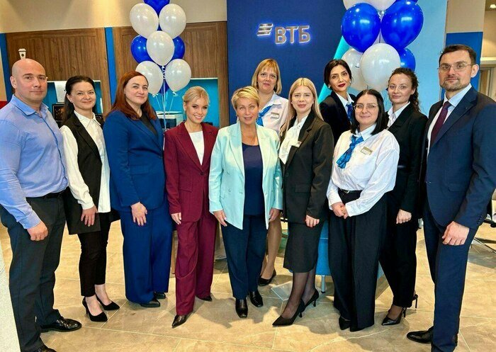 Команда ВТБ рада приветствовать клиентов в новом офисе