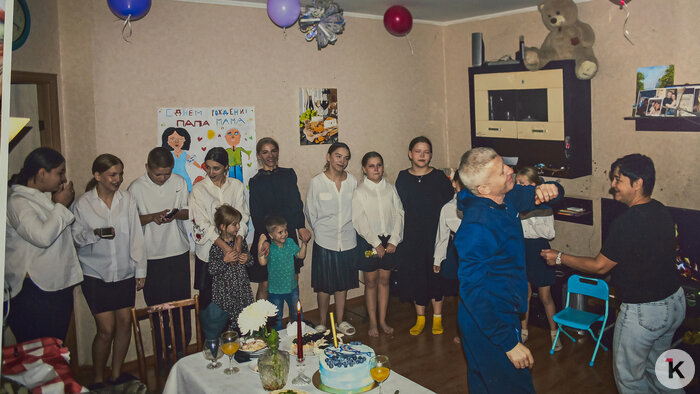 Ольга и Сергей родились с разницей в один год и пару дней | Фото: Александр Подгорчук / «Клопс»