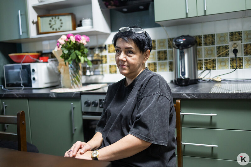 Как сделать красивые снимки, не вставая с дивана: 6 промптов ИИ для новогодних фотосессий (фото)  - Новости Калининграда | Фото: Александр Подгорчук / «Клопс»