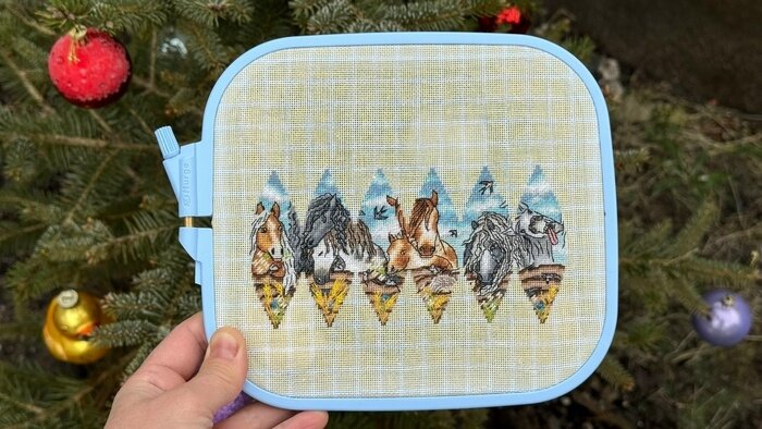 Калининградка вышила ёлочные шары в стиле советских мультиков и открыток (фото)   - Новости Калининграда | Фото: Екатерина Раевская