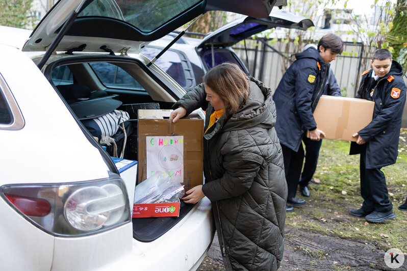 Калининградцы за месяц собрали более 1 200 посылок бойцам СВО (фоторепортаж) - Новости Калининграда | Фото: Александр Подгорчук / «Клопс»