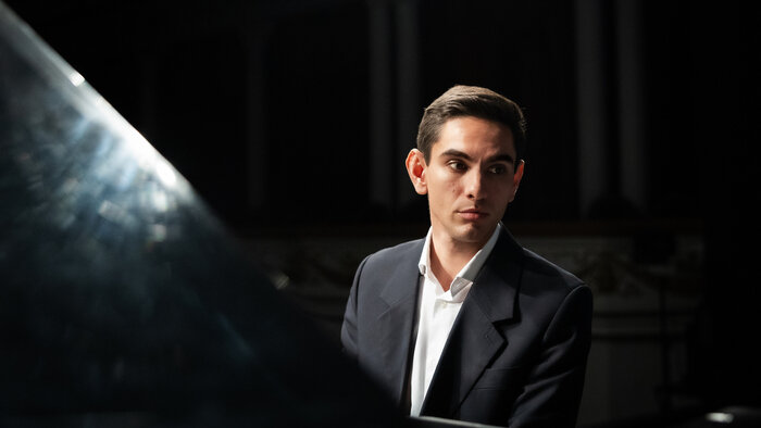 «Конечно, я бы хотел сыграть Рахманинову»: пианист Дмитрий Шишкин — о рутине, забытых композиторах и выступлениях на руинах - Новости Калининграда | Фото: Татьяна Мозжухина 