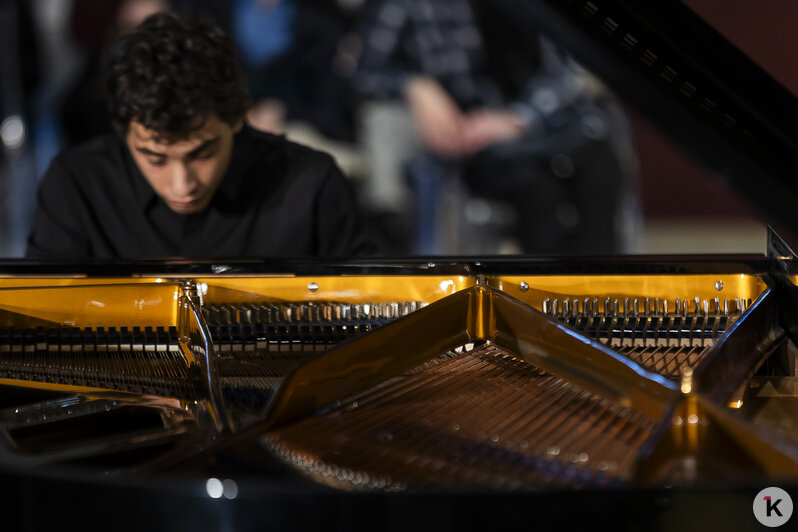 «Наша главная цель — показывать неизвестную музыку»: в Калининграде открылся фестиваль фортепианного искусства (фото) - Новости Калининграда | Фото: Александр Подгорчук / «Клопс»