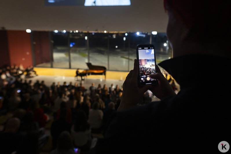 «Наша главная цель — показывать неизвестную музыку»: в Калининграде открылся фестиваль фортепианного искусства (фото) - Новости Калининграда | Фото: Александр Подгорчук / «Клопс»