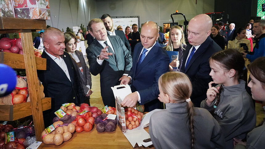 Губернатор Беспрозванных за год выделил калининградским овощеводам почти в 2,5 раза больше субсидий из бюджета - Новости Калининграда | Фото: пресс-служба правительства Калининградской области