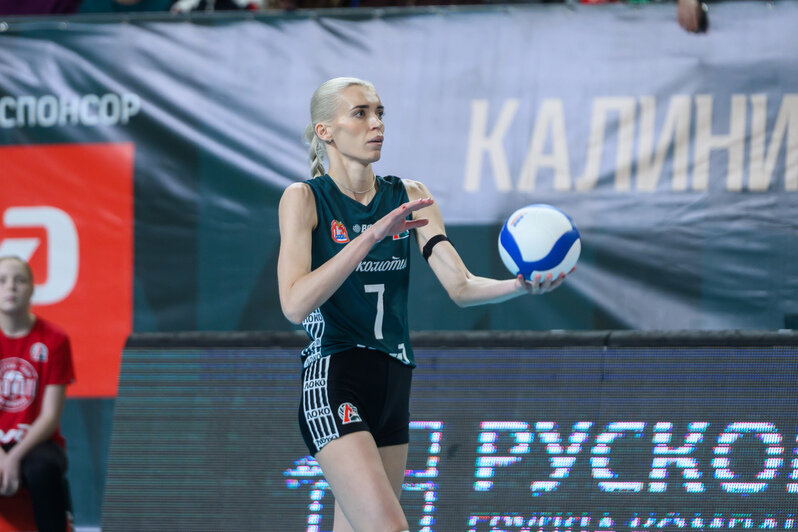 Моменты игры. | Фото: Александр Мелехов