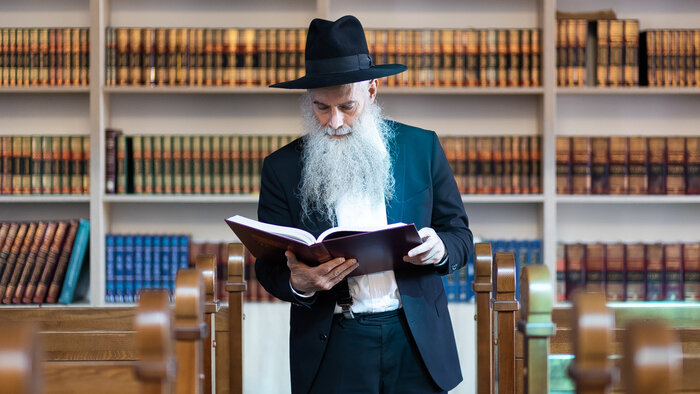 «Немного добра может победить огромное зло»: калининградский раввин — про Хануку, долгую ночь и пончики - Новости Калининграда | Фото: архив «Клопс»