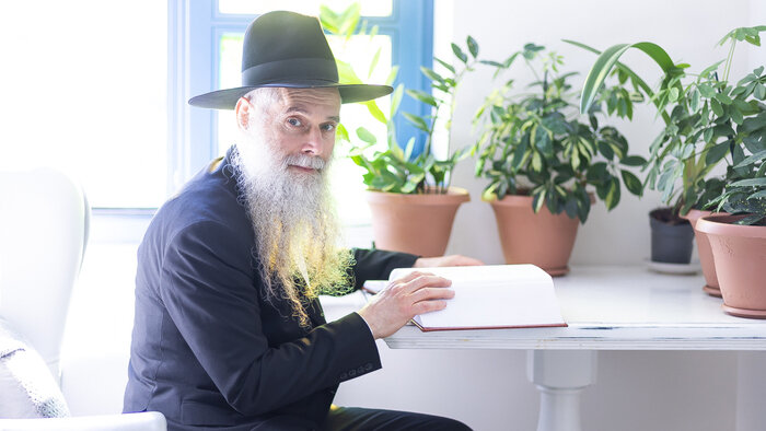 «Немного добра может победить огромное зло»: калининградский раввин — про Хануку, долгую ночь и пончики - Новости Калининграда | Фото: архив «Клопс»